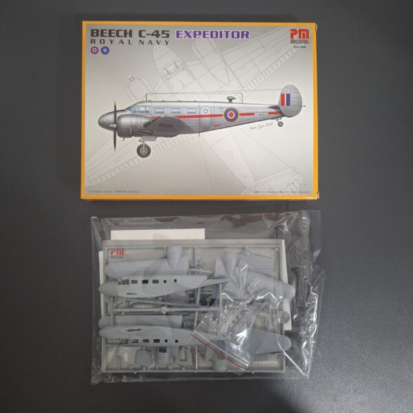 Maketa aviona Beechraft C-45 Expeditor  A - Image 2