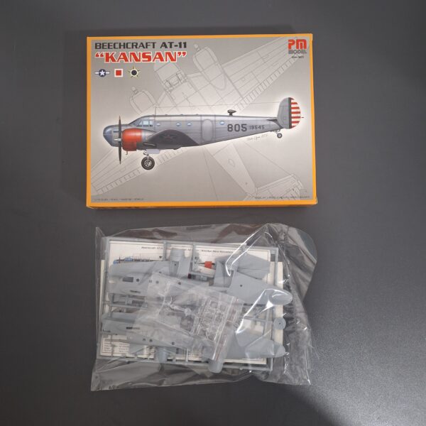 Maketa aviona BEECHCRAFT AT-11 - Image 2
