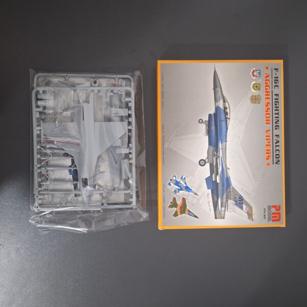 Maketa aviona LOCKHEED MARTIN F-16 FIGHTING FALCON - Image 2