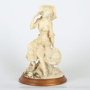 Pastirica sa jagnjetom skulptura alabaster Giuseppe Armani