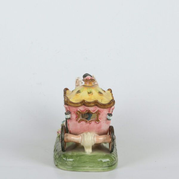 Porcelanska figura Kineski muzičar sa konjima - Image 2