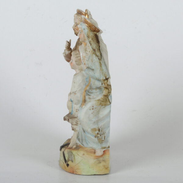 Porcelanska figura Svete Porodice - Image 2