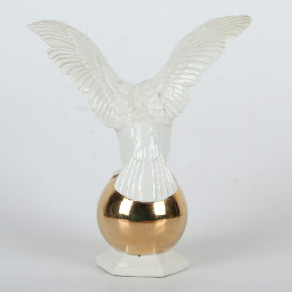 Porcelanska figura Orla na zlatnoj kugli Carl Scheidig - Image 3