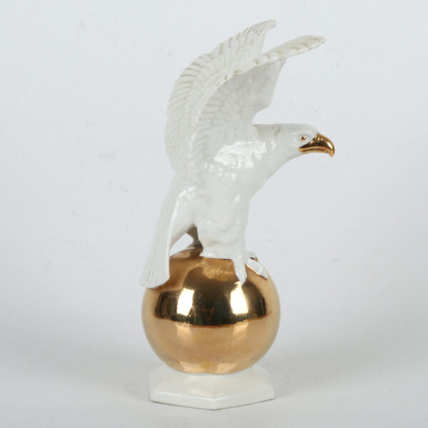 Porcelanska figura Orla na zlatnoj kugli Carl Scheidig - Image 4