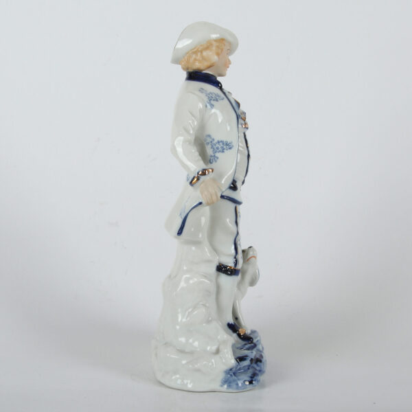 Plavo bela Porcelanska figura - čovek i pas - Image 4