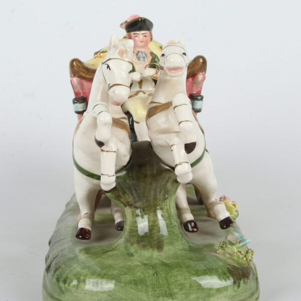 Porcelanska figura Kineski muzičar sa konjima - Image 5