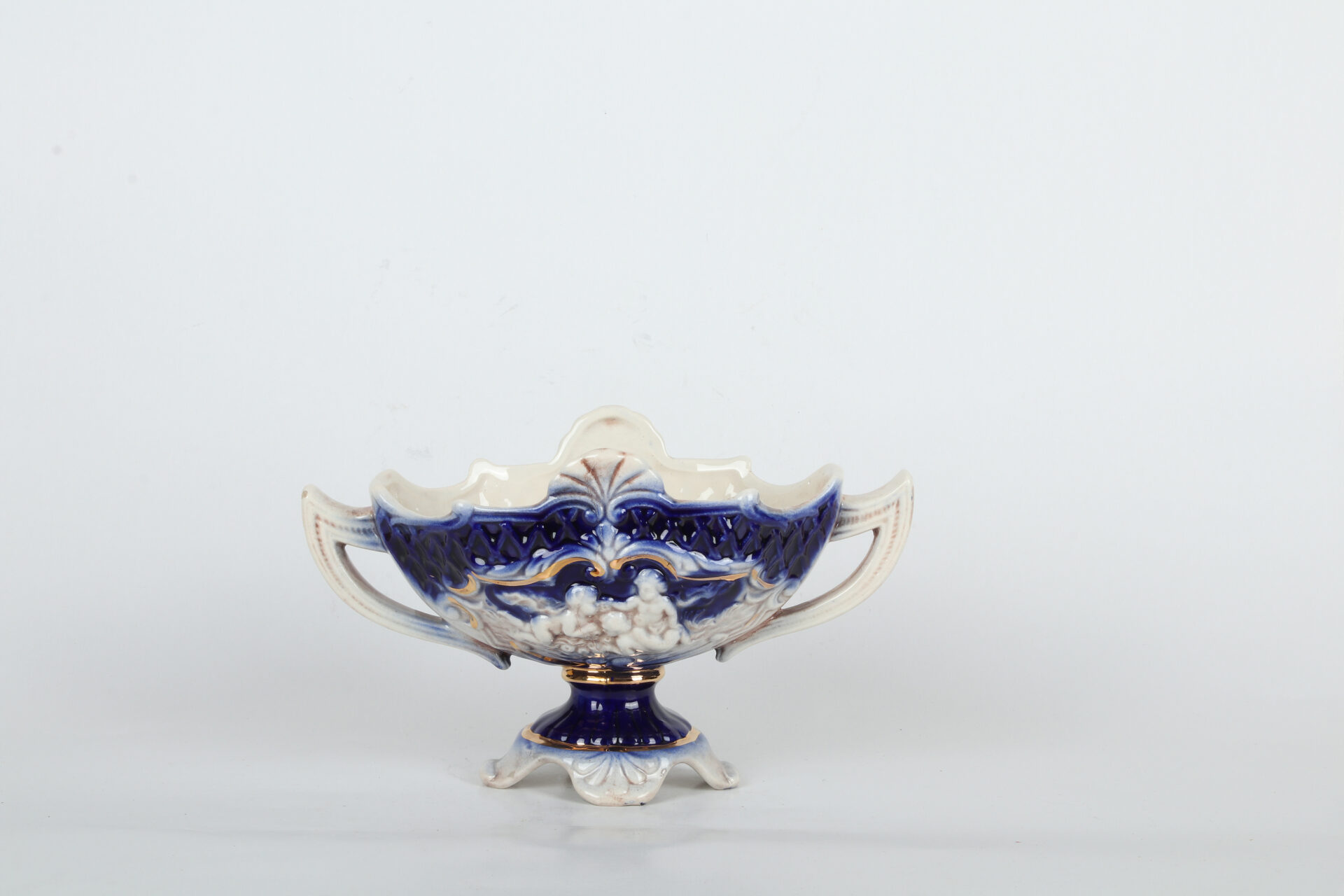 Stara keramička vaza u obliku pehar Capodimonte Made in Italy